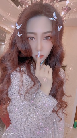 素雪好运连连主播照片