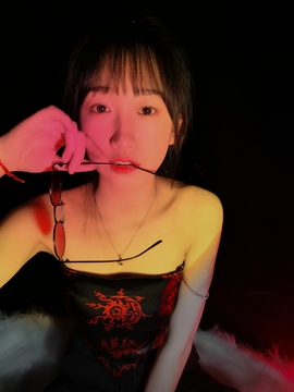ღ瑋玮主播照片