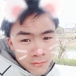 小帅哥，玫瑰