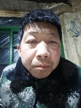面对现实一天天过主播照片