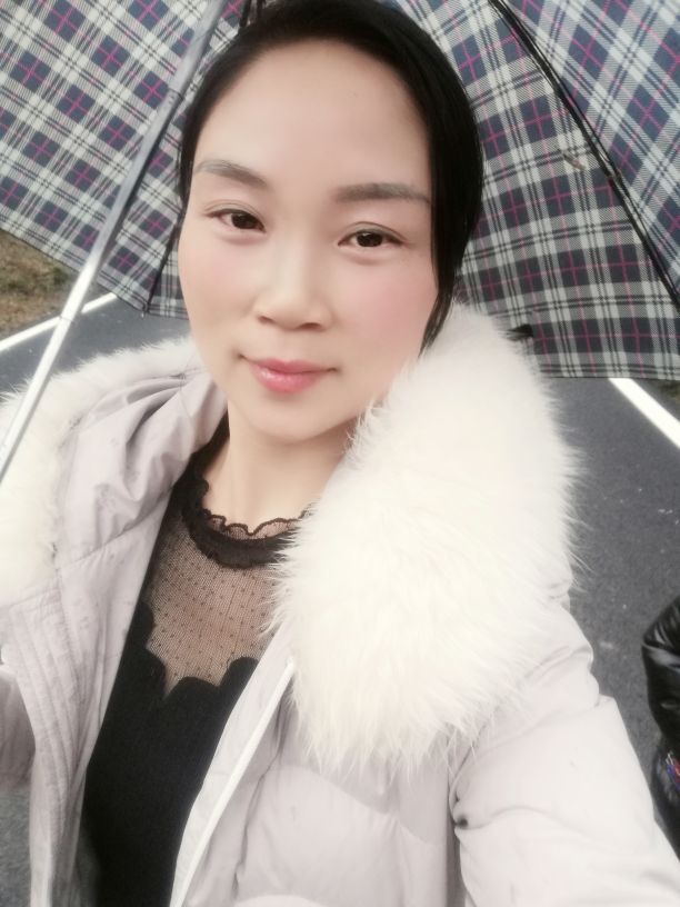 珺珺珺珺的主播照片
