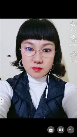 m青青子衿主播照片