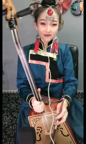 心中的罗加