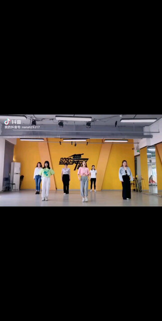 三月请对我好一点