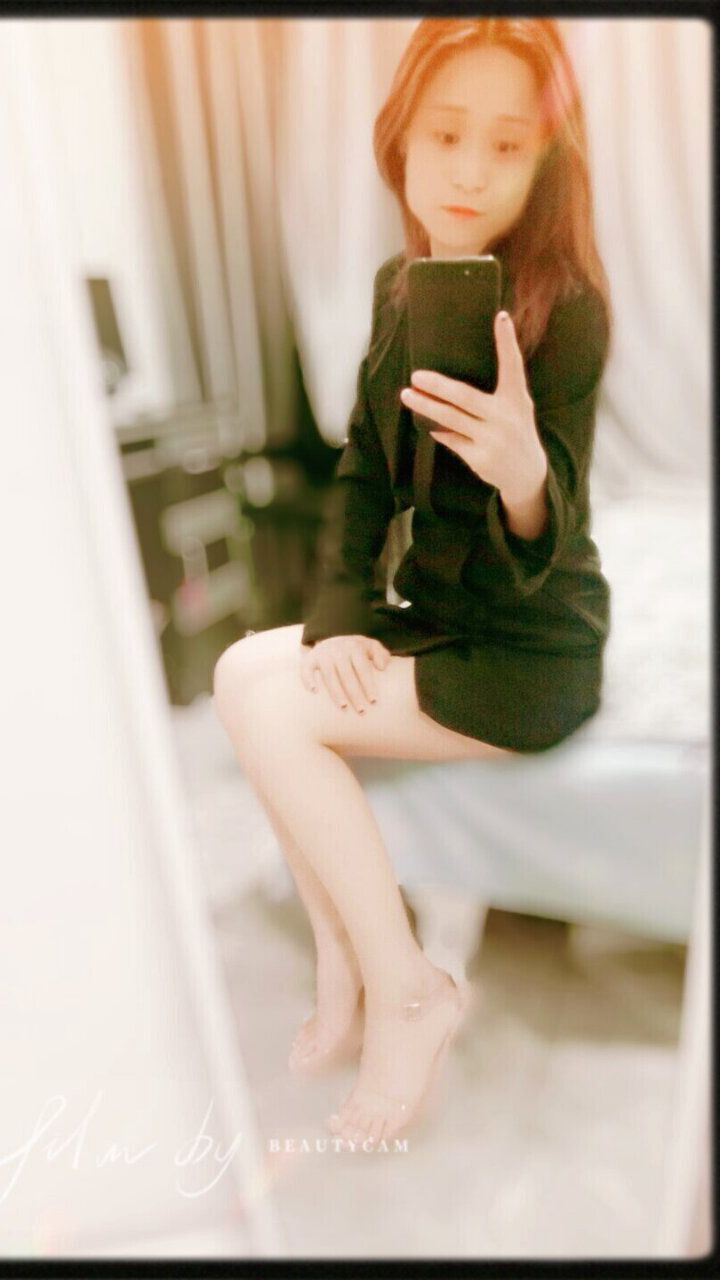 小燕子吖~的主播照片