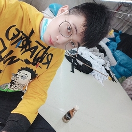 小佳峰主播照片