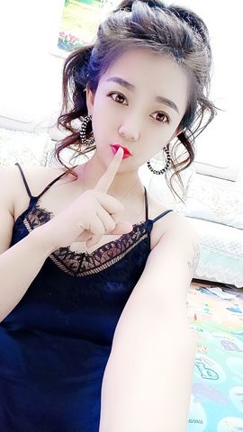 疯狂的药药宝贝主播照片