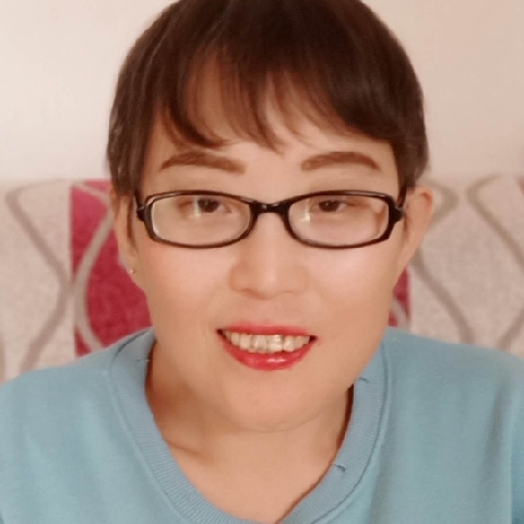 人真愁啊主播照片