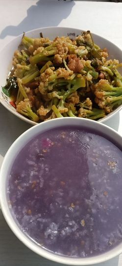 婷妹外卖小姐姐的图片