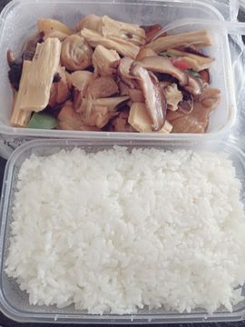 璐璐已换号播哈主播照片