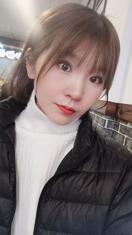 苏甜he主播照片