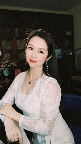洁洁♥弹唱主播照片