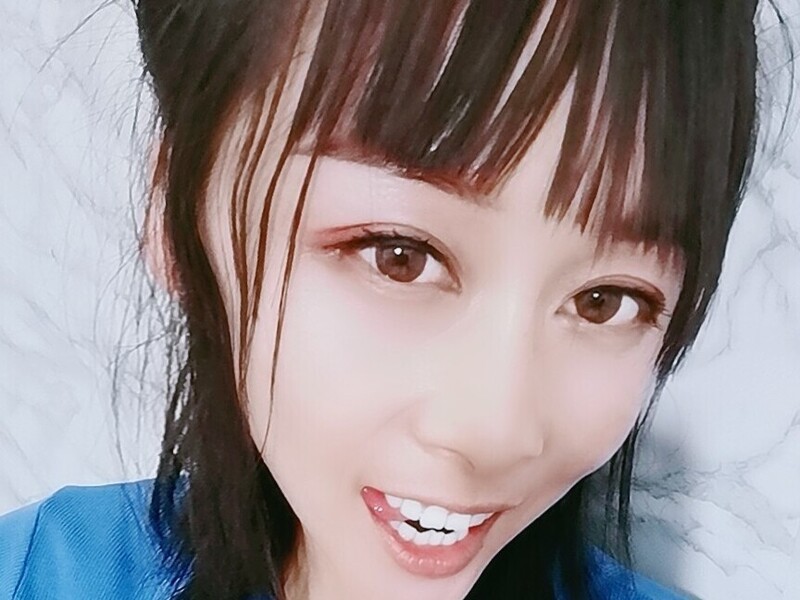 楠楠05v的主播海报