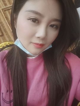 xy曾曾主播照片