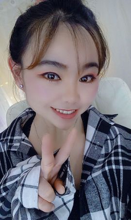幸运❁小符号主播照片