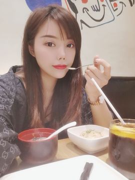 五木国名颖儿主播照片