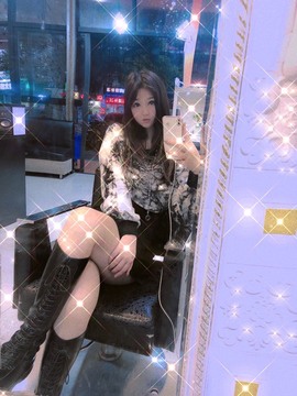 蓝小莓小朋友主播照片