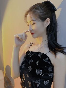 千秋雪yiliya主播照片