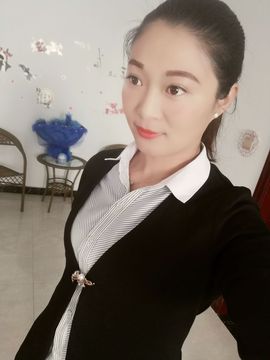 自信的小姐姐🤗🤗主播照片