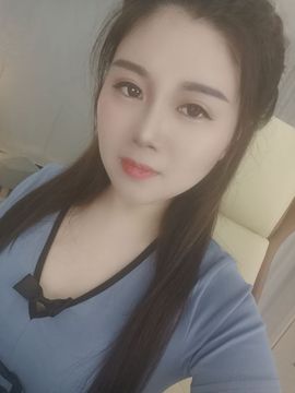 吴小优主播照片