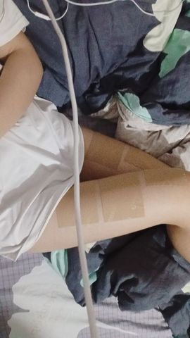 依芝の求百元榜的图片