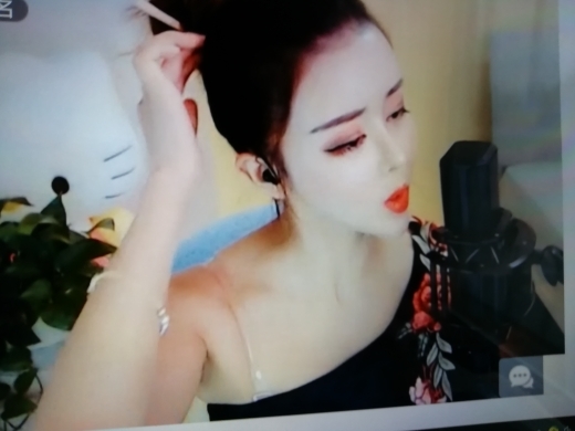 无名仁士的主播照片