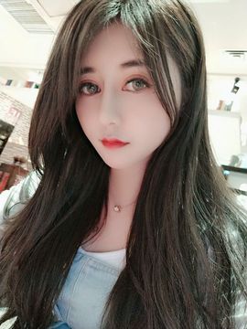 曼曼🌙暂停直播主播照片