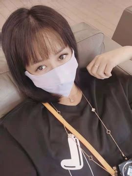 北鱼🐷歌手主播照片