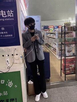 成都男嘉宾皓皓~主播照片
