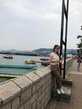 楊愛童主播照片