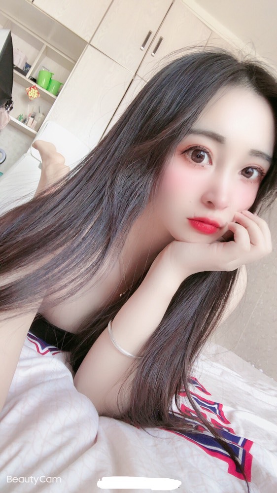 小玲宝🧸不连麦的图片