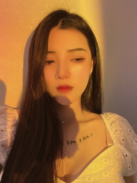 思思👑主播照片