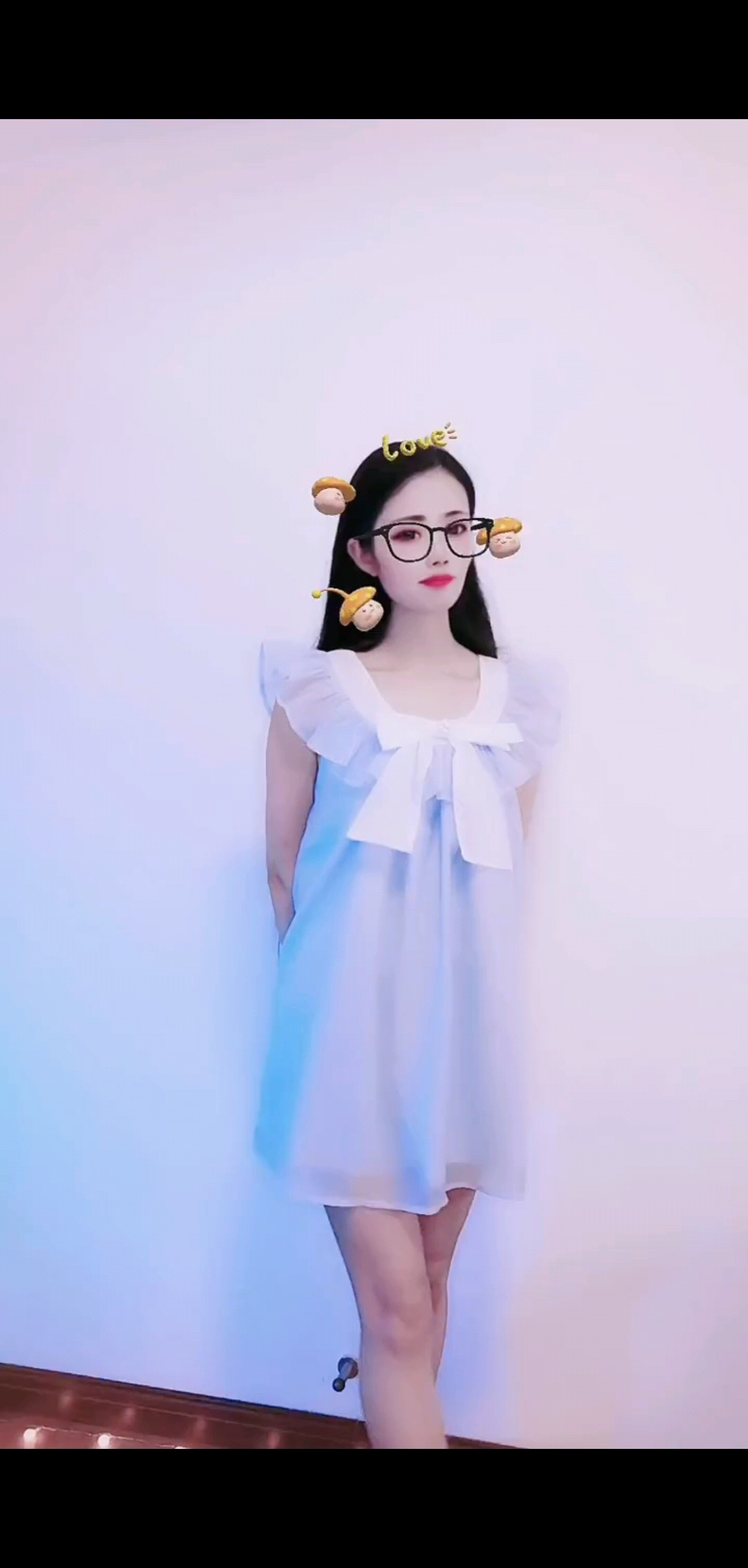 老师的作业来了/窃笑