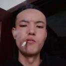 雷子枫。