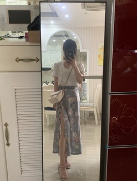 小小西521主播照片