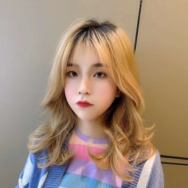 小饼干努力呀主播照片