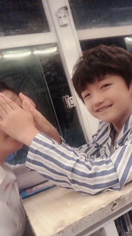 小海屯🐬李主播照片