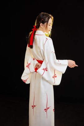 露露梦想暴富主播照片