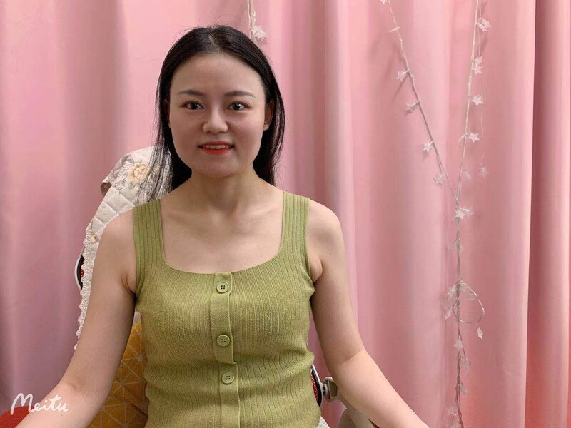F-丝丝的主播海报