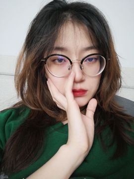 一只小人儿的图片