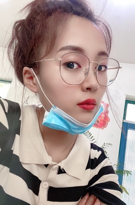 钱小亿主播照片
