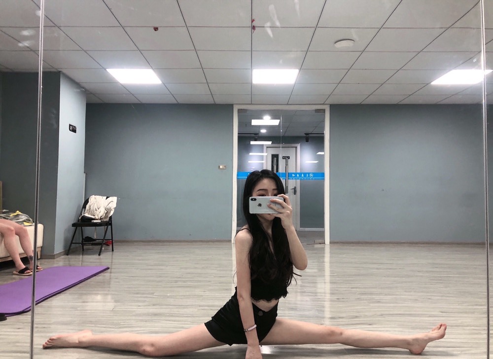 XM丨喵九九💕主播照片
