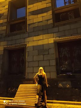 妍初求守护吖主播照片