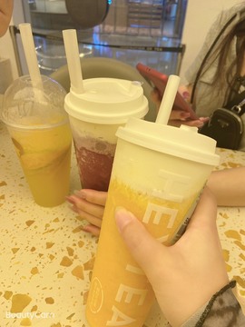 小蝶👑晚上播～的图片