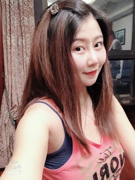 嘚瑟💗小辣妈主播照片