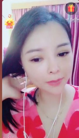 💝豆豆改开口叫哥哥主播照片