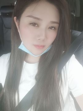吴小优主播照片