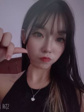 小幸运baby主播照片