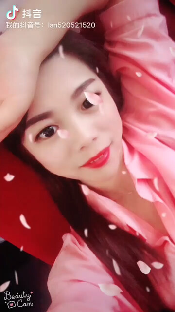 生活百般滋味，要笑着