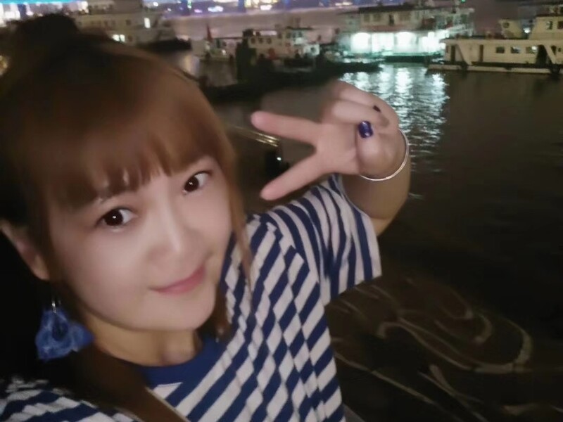 和谐的花儿💐的主播海报